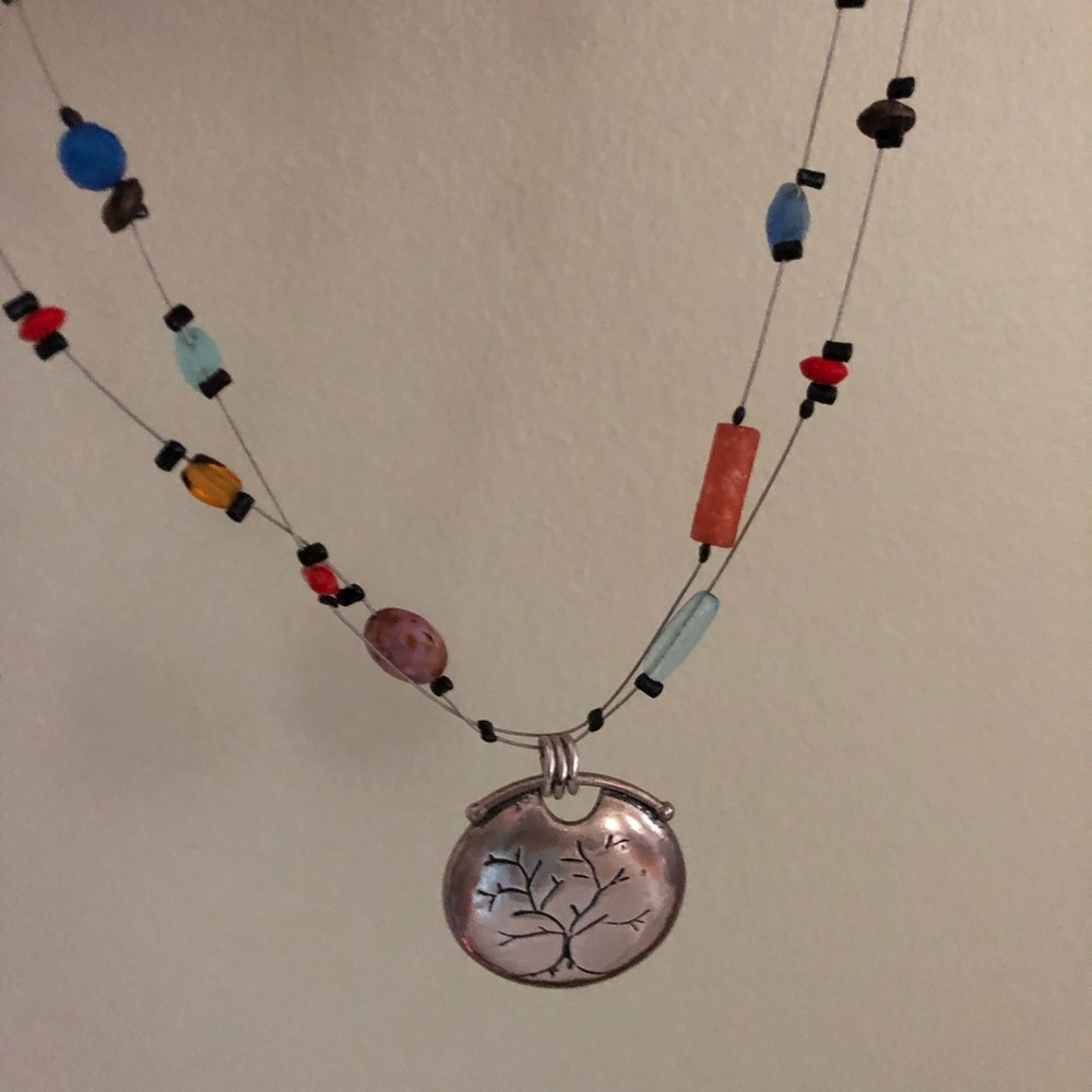Necklaces - Picture 3 of 4